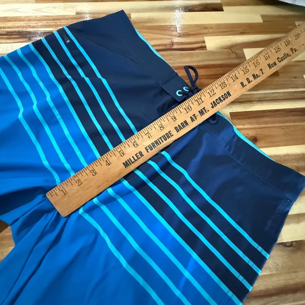 Vineyard Vines Board Shorts Men 38 Blue Excellent Striped Performance Stretch